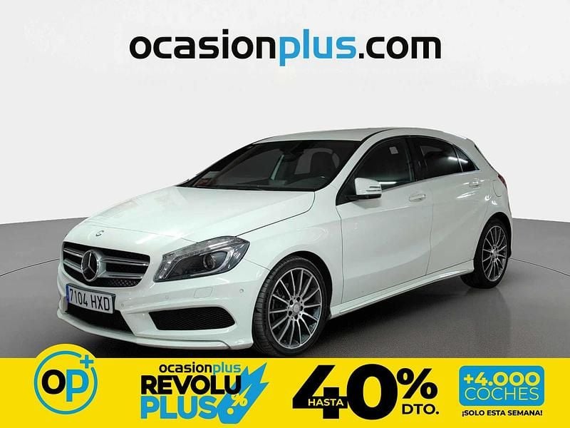 Usado Mercedes A200 AMG line 136 CV (100 kW) 2014 Blanco Berlina