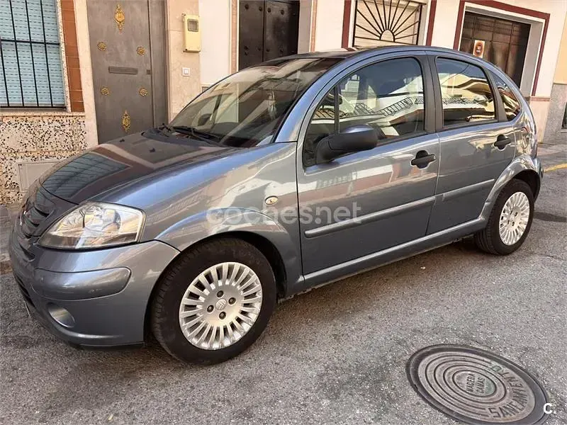 Usado Citroën C3 Exclusive 70 CV (51 kW) 2007 Gris / plata Berlina