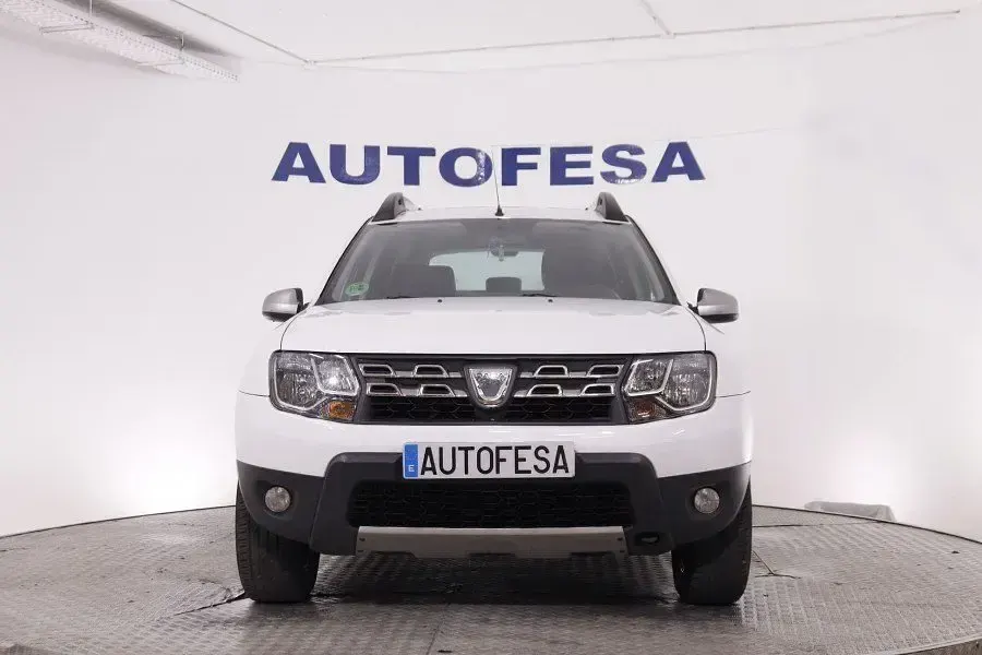Usado Dacia Duster Ambiance 125 CV (91 kW) 2014 Blanco SUV