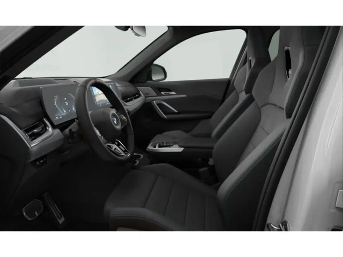 Usado BMW X1 Comfort Edition 300 CV (220 kW) 2025 Blanco SUV