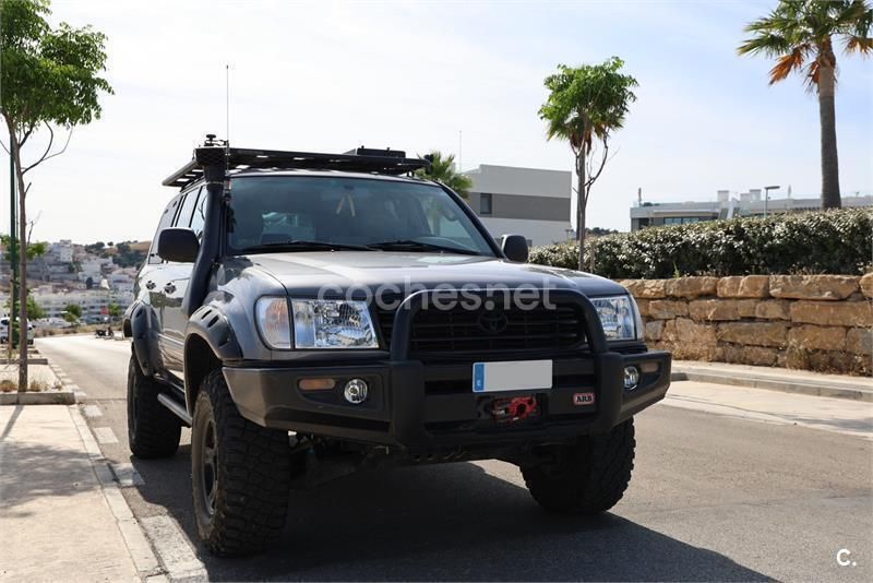 Gris / plata Usado 2000 Toyota Land Cruiser SUV | 34.990 € - Imagen 1/4