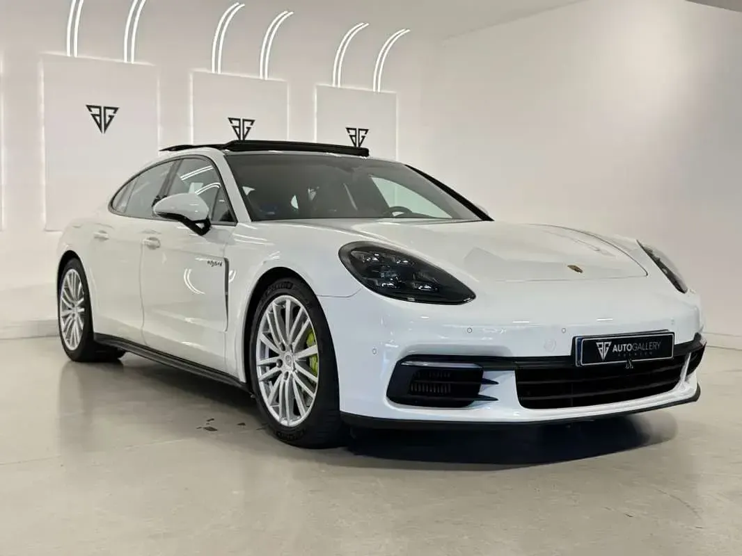 Usado Porsche Panamera 4 E-Hybrid 462 CV (339 kW) 2019 Blanco Utilitario