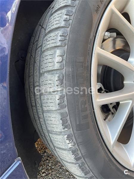 Usado BMW 116 116 CV (85 kW) 2016 Azul Utilitario