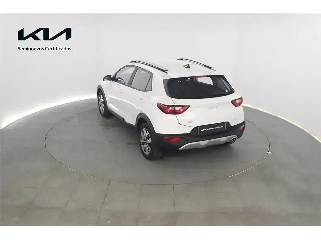Begagnad Kia Stonic 100 HK (73 kW) 2025 Vit SUV