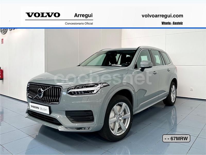 Gris / plata Usado 2024 Volvo XC90 Core SUV | 67.990 € - Imagen 1/4