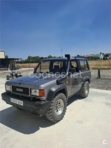 Usado Isuzu Trooper 215 CV (158 kW) 2001 Gris / plata SUV