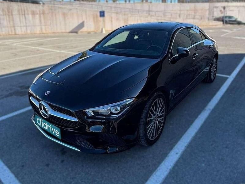 Usado Mercedes CLA200 150 CV (110 kW) 2021 Negro Coupe