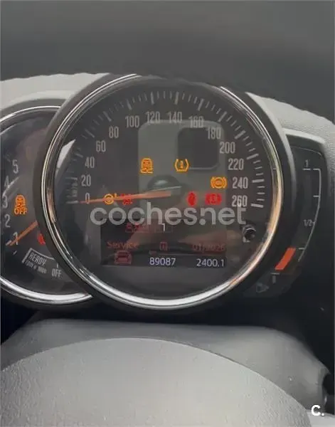 Usado Mini Cooper D Clubman 150 CV (110 kW) 2018 Gris / plata Familiar