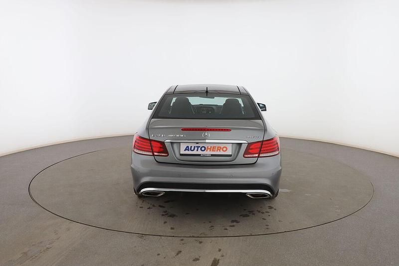 Usado Mercedes E350 252 CV (185 kW) 2015 Gris Coupe