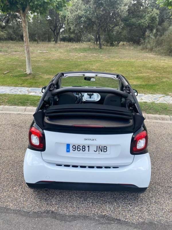Blanco Usado 2016 Smart ForTwo Cabrio Passion Descapotable | 11.900 € (Precio justo) - Imagen 1/4