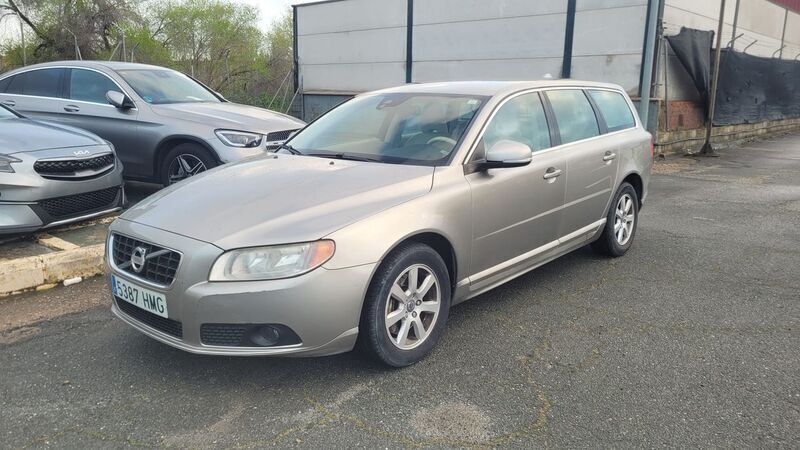 Gris Usado 2012 Volvo V70 Momentum Familiar | 5750 € - Imagen 1/4