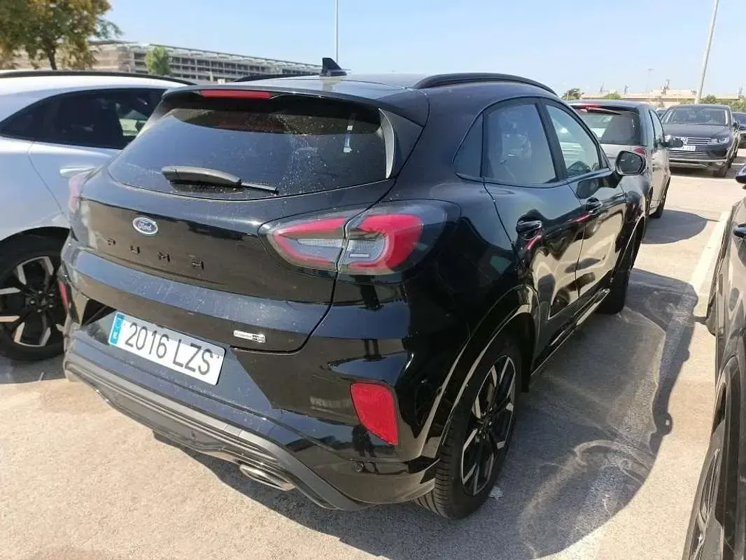 Usado Ford Puma ST-Line 124 CV (91 kW) 2022 Negro SUV