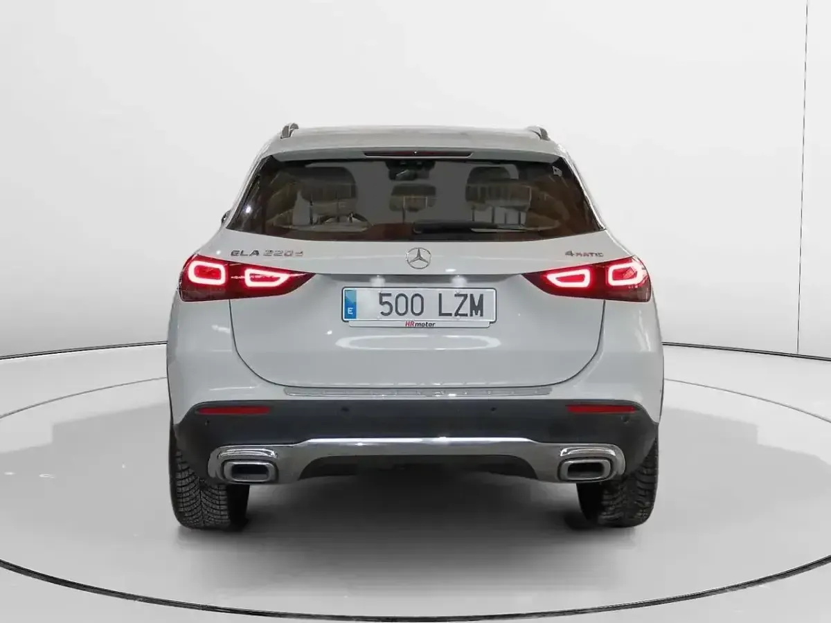 Usado Mercedes GLA220 190 CV (139 kW) 2022 Blanco SUV