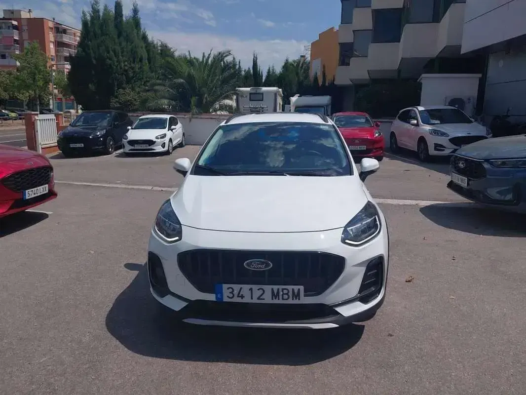 Usado Ford Fiesta Active X 125 CV (91 kW) 2022 Blanco Utilitario