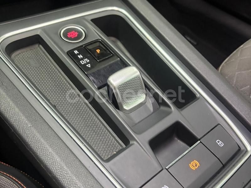 Usado Seat Leon FR 204 CV (150 kW) 2021 Negro Berlina