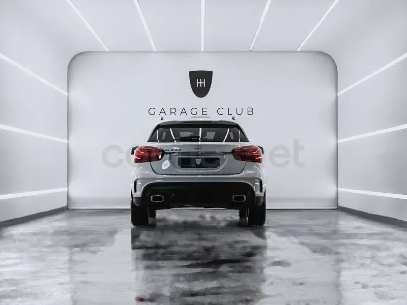 Usado Mercedes GLA180 Urban 122 CV (89 kW) 2020 Blanco SUV