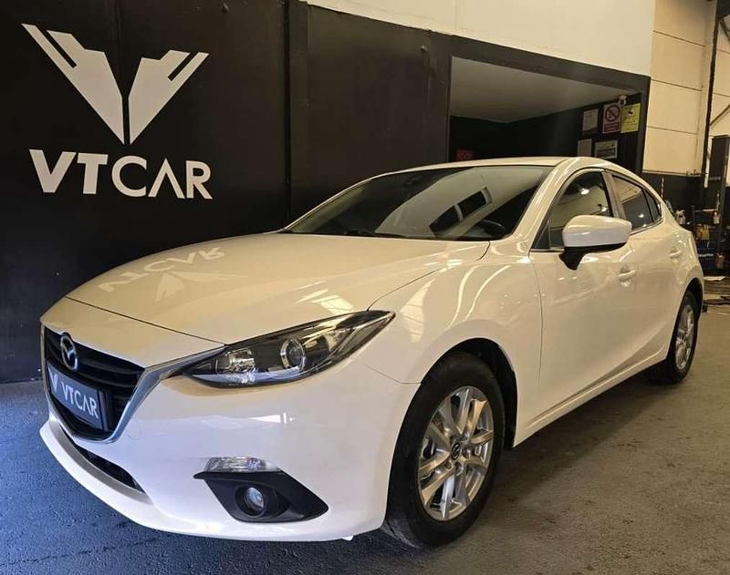 Usado Mazda 3 Luxury 105 CV (77 kW) 2016 Blanco Utilitario