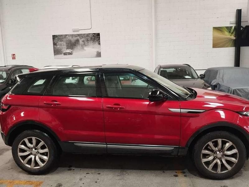 Käytetty Land Rover Range Rover evoque Pure 150 HP (110 kW) 2015 Punainen Katumaasturi