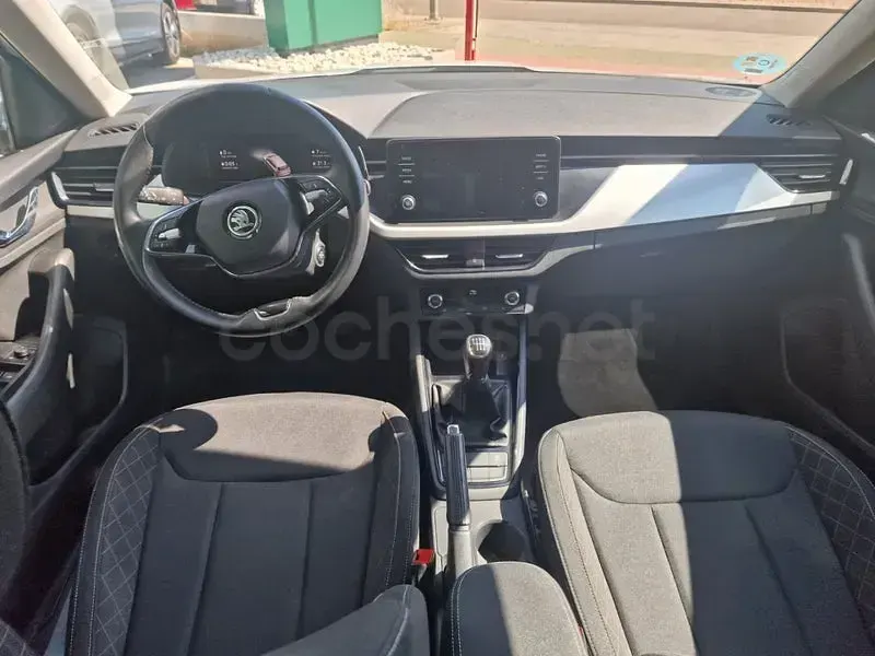 Usado Skoda Kamiq Ambition 150 CV (110 kW) 2023 Blanco SUV