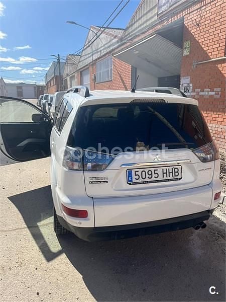 Usado Mitsubishi Outlander 177 CV (130 kW) 2012 Blanco SUV