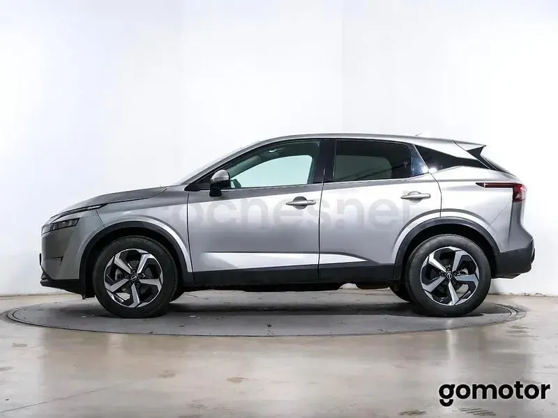 Usado Nissan Qashqai N-Connecta 140 CV (102 kW) 2024 Gris / plata SUV