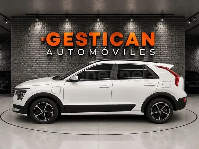 Usado Kia Niro 141 CV (103 kW) 2024 Blanco SUV