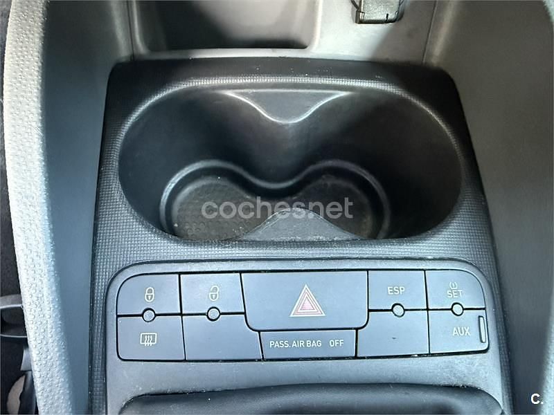 Usado Seat Ibiza Style 105 CV (77 kW) 2010 Rojo Berlina