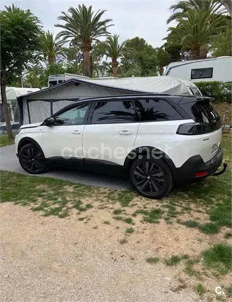 Usado Peugeot 5008 GT 130 CV (95 kW) 2023 Blanco SUV