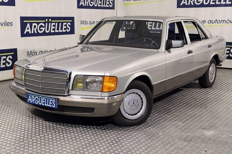 Usado Mercedes 280 154 CV (113 kW) 1984 Gris Berlina