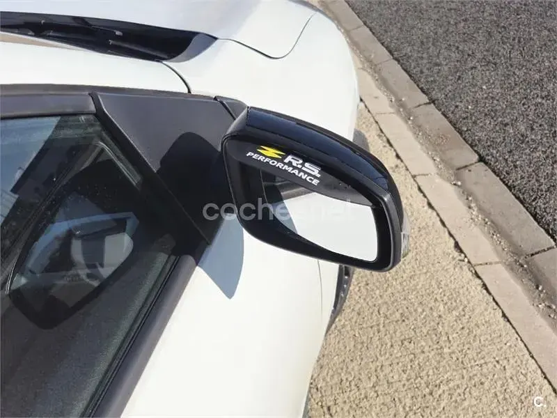 Usado Renault Mégane 110 CV (80 kW) 2011 Blanco Berlina