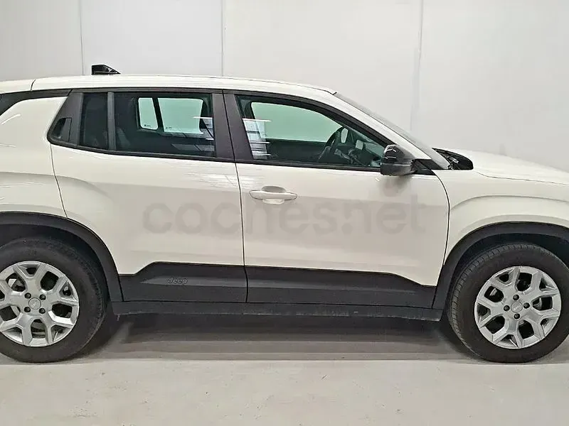 Usado Jeep Avenger Altitude 100 CV (73 kW) 2024 Blanco SUV