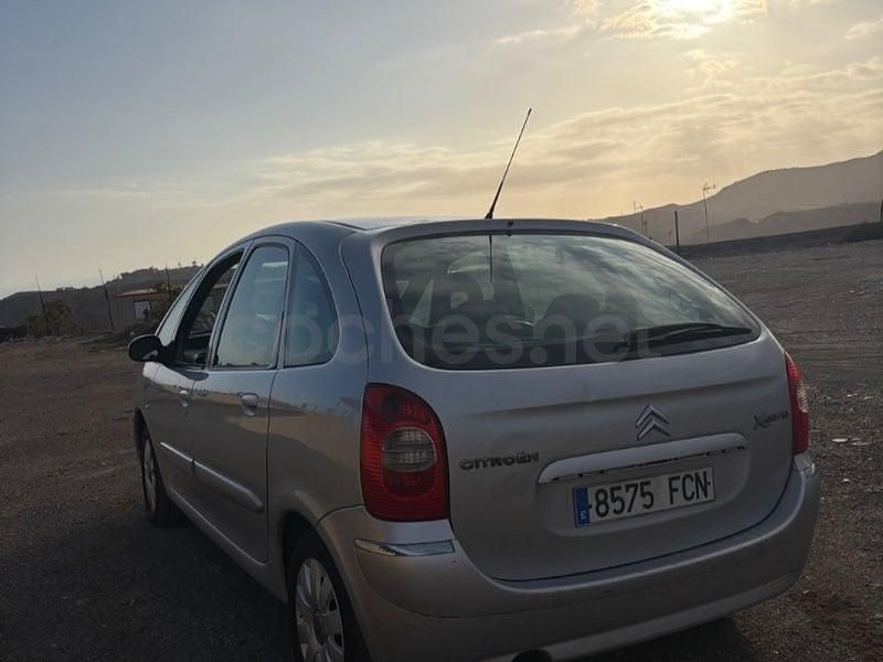Usado Citroën Xsara Picasso Exclusive 110 CV (80 kW) 2006 Gris / plata Monovolumen