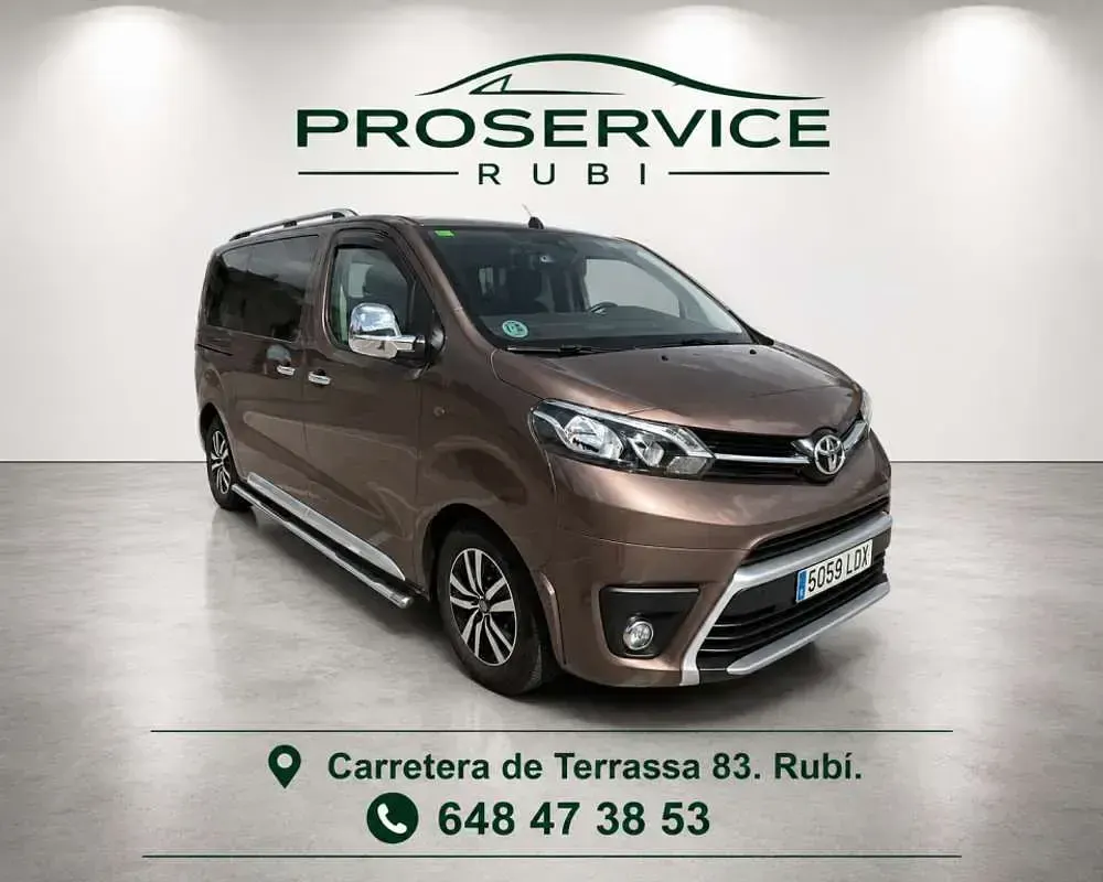 Usado Toyota Proace Advance 150 CV (110 kW) 2020 Marrón Monovolumen