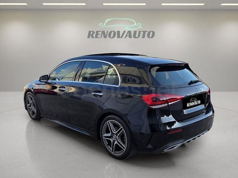 Usado Mercedes A180 116 CV (85 kW) 2018 Negro Berlina