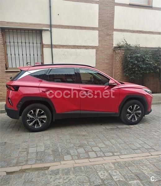 Usado Hyundai Tucson 150 CV (110 kW) 2021 Rojo SUV