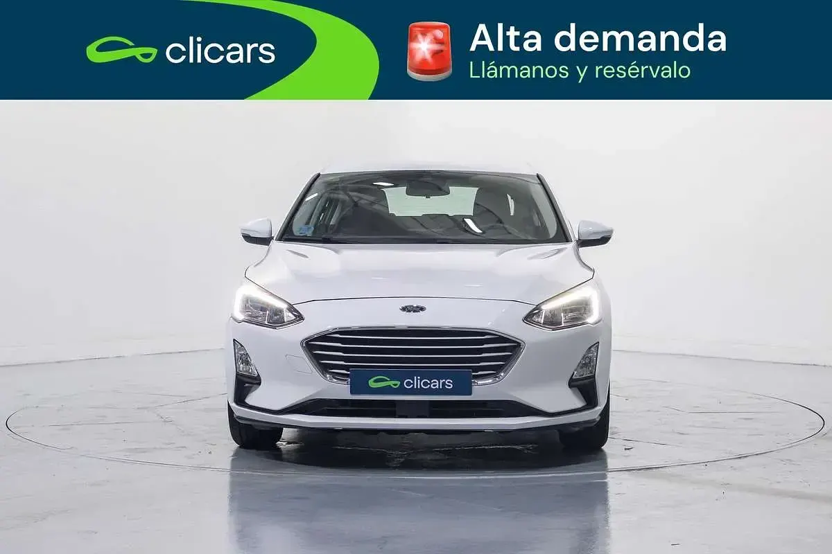 Usado Ford Focus Trend+ 120 CV (88 kW) 2022 Blanco Utilitario