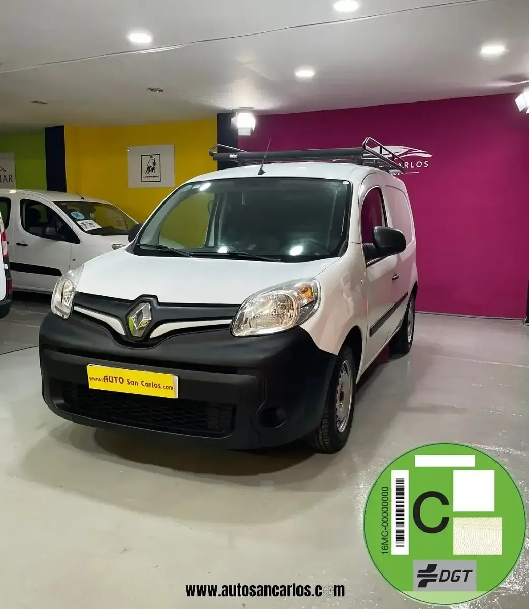 Usado Renault Kangoo 80 CV (58 kW) 2020 Blanco Monovolumen