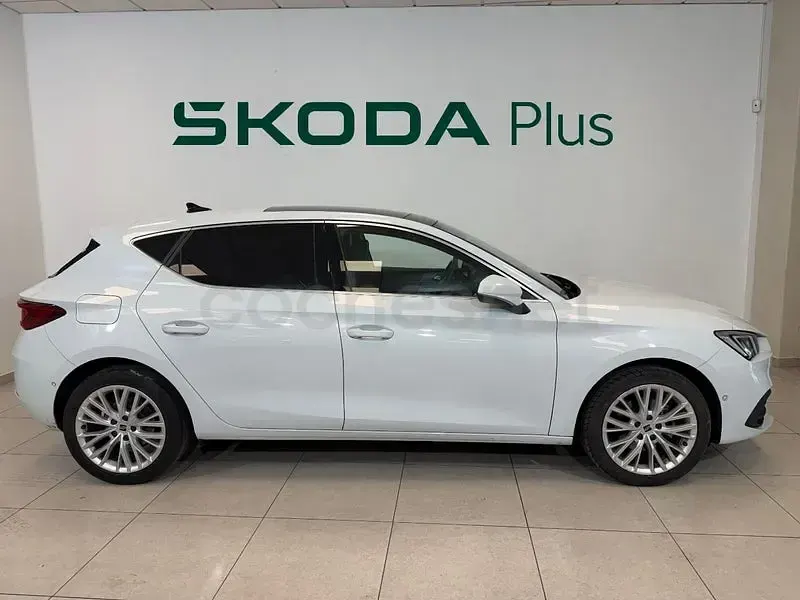Occasion Seat Leon XCELLENCE 150 PK (110 kW) 2021 Wit Sedan