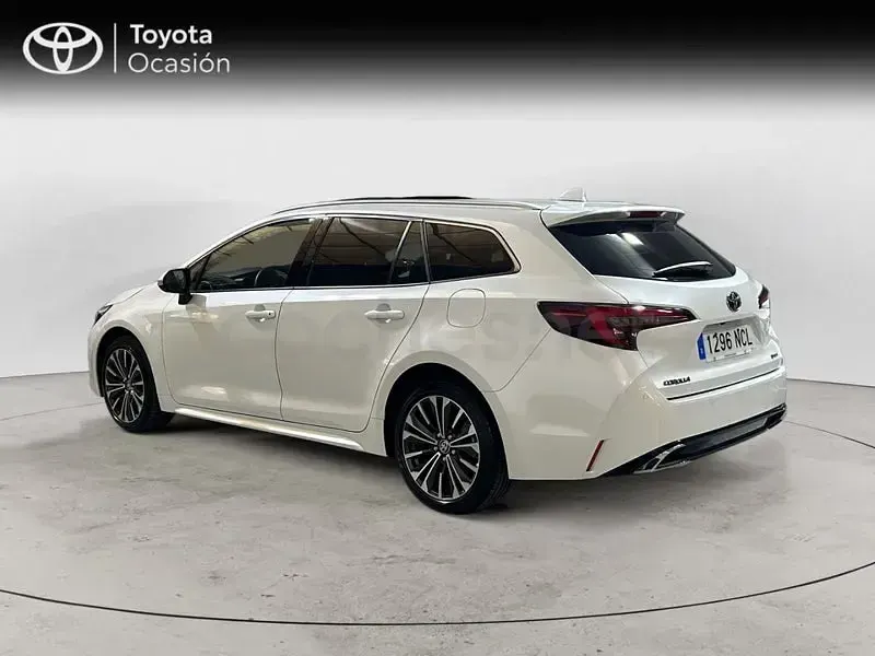 Usado Toyota Corolla Sport 178 CV (130 kW) 2025 Blanco Familiar