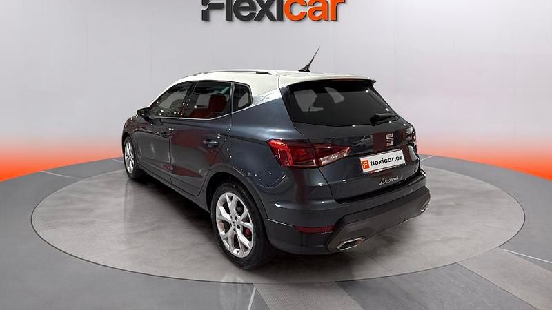 Usado Seat Arona FR 150 CV (110 kW) 2023 Gris SUV