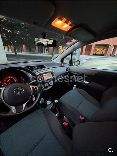 Blanco Usado 2012 Toyota Yaris Active Berlina | 7500 € (Precio justo) - Imagen 1/4