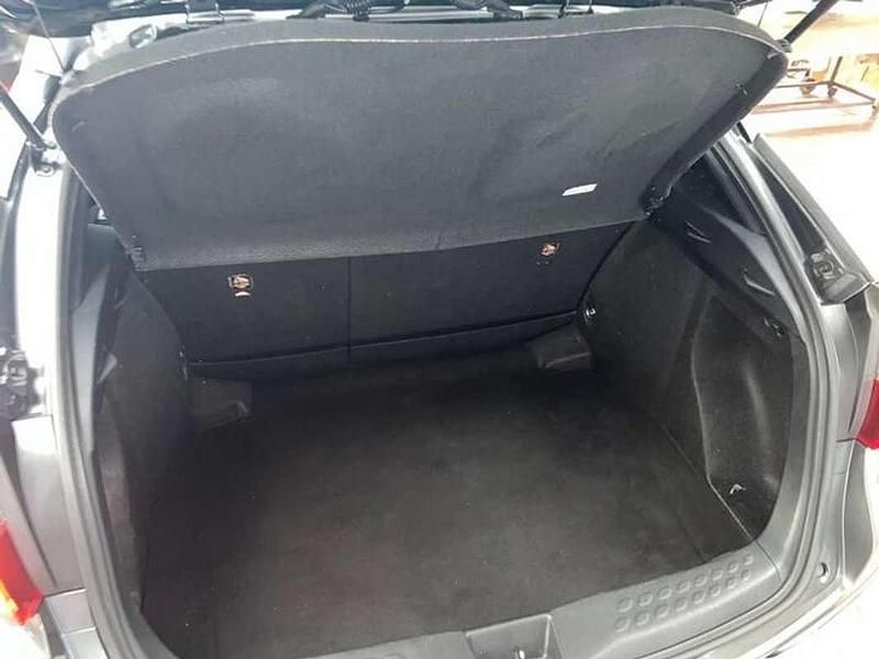 Usado Toyota C-HR Advance 122 CV (89 kW) 2019 Gris SUV