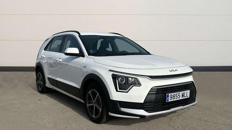 Usado Kia Niro 143 CV (105 kW) 2023 Blanco SUV
