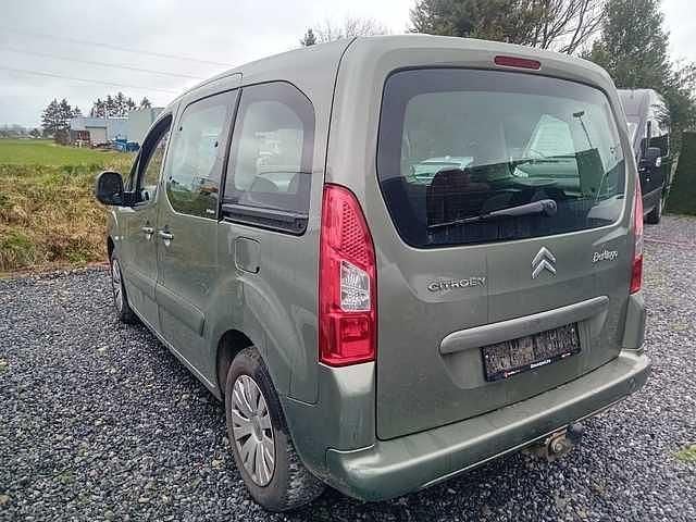 Usado Citroën Berlingo XTR 92 CV (67 kW) 2013 Beige Monovolumen