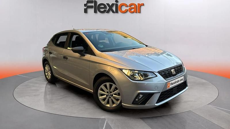 Usado Seat Ibiza Reference 80 CV (58 kW) 2020 Gris Utilitario