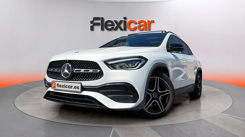 Usado Mercedes GLA200 150 CV (110 kW) 2020 Blanco SUV
