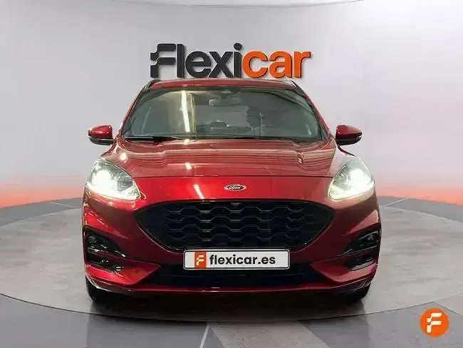 Usado Ford Kuga ST-Line 120 CV (88 kW) 2023 Rojo SUV
