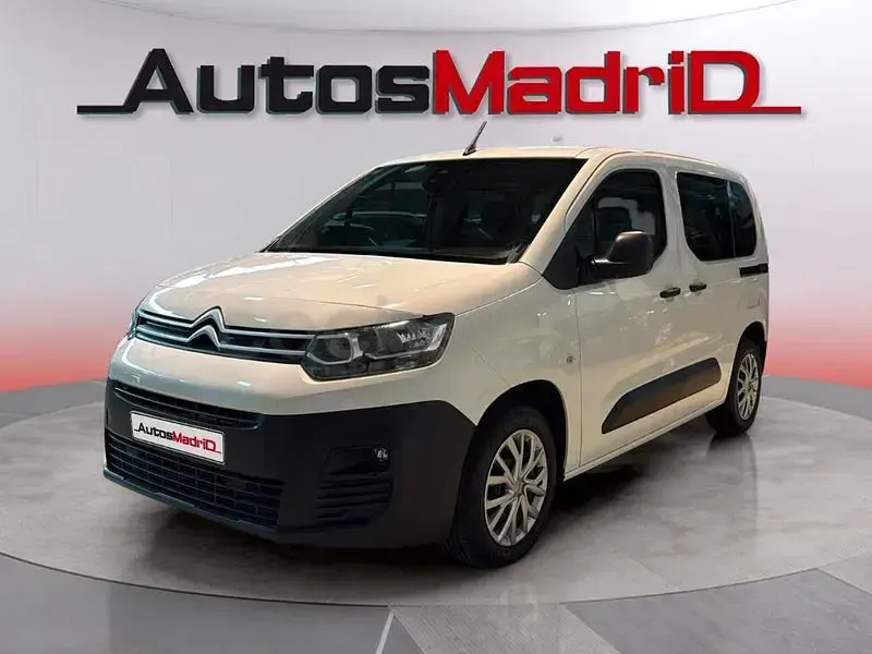 Usado Citroën e-Berlingo Live 102 CV (75 kW) 2021 Blanco Monovolumen