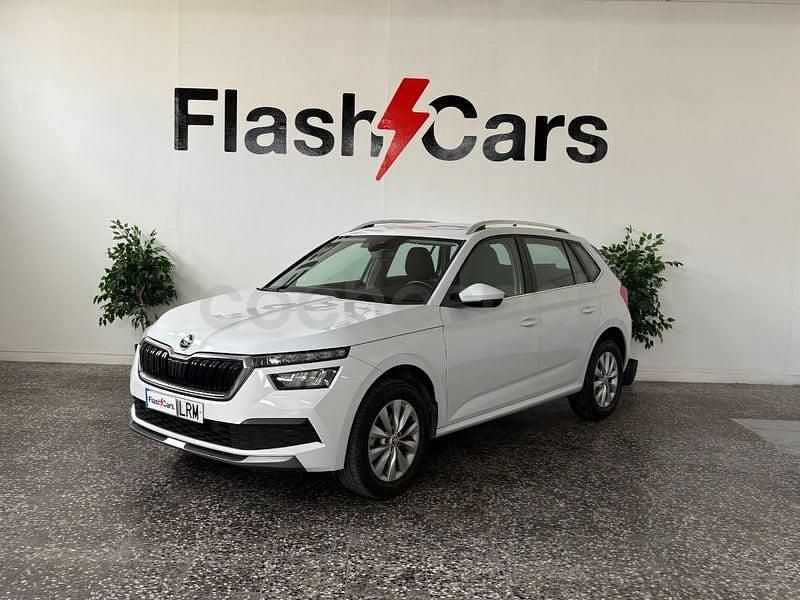 Usado Skoda Kamiq Ambition 95 CV (69 kW) 2021 Blanco SUV