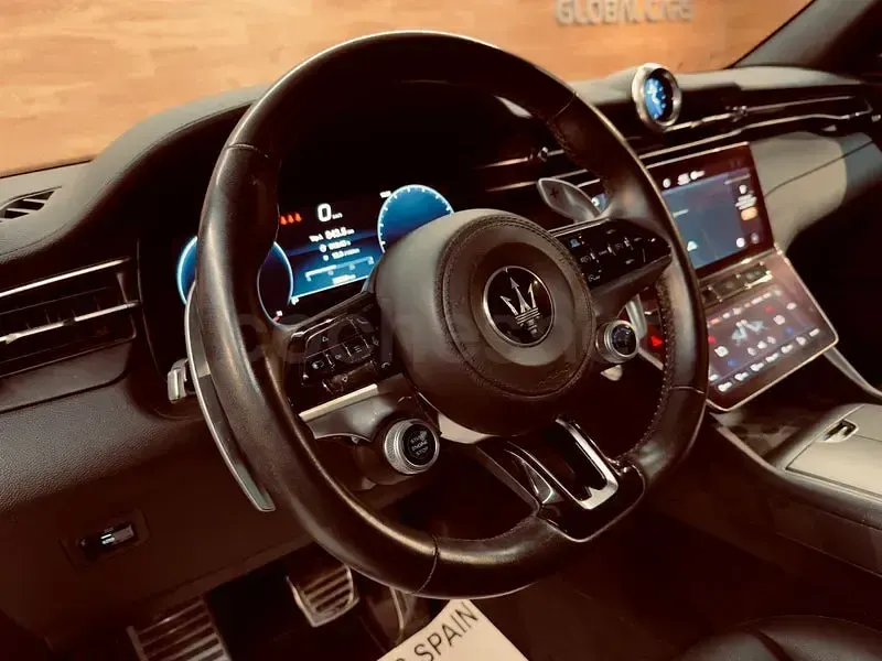 Usado Maserati Grecale GT 300 CV (220 kW) 2023 Negro SUV